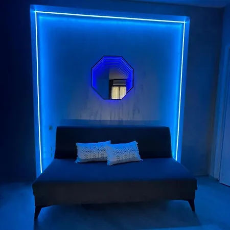 Breath Of 5 Min A Piedi Metro B San Paolo Poche Fermate Dal Centro Di Apartament